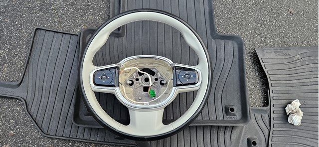 Купити 32288780 Volvo Кермо