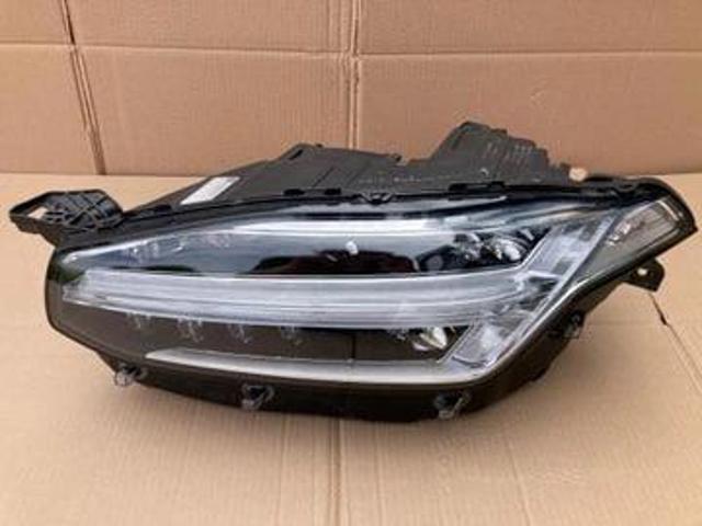 31655781 Volvo 