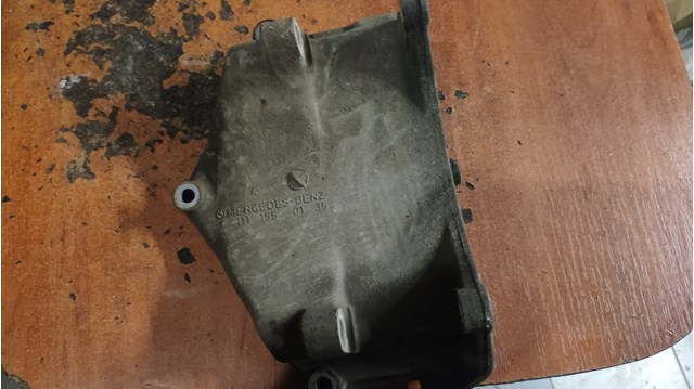 Кріплення генератора Mercedes CLK 