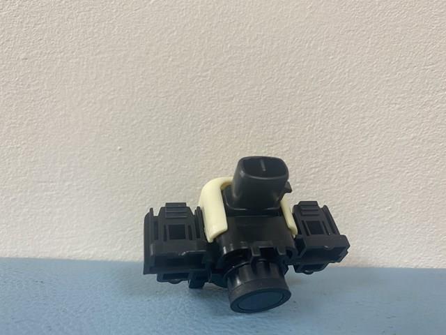 Датчик парктроніка бічний Resqparts RP8934133200C0