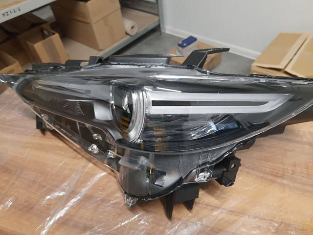 Фара Mazda KB8P51041H ціна, від 514.93 USD
