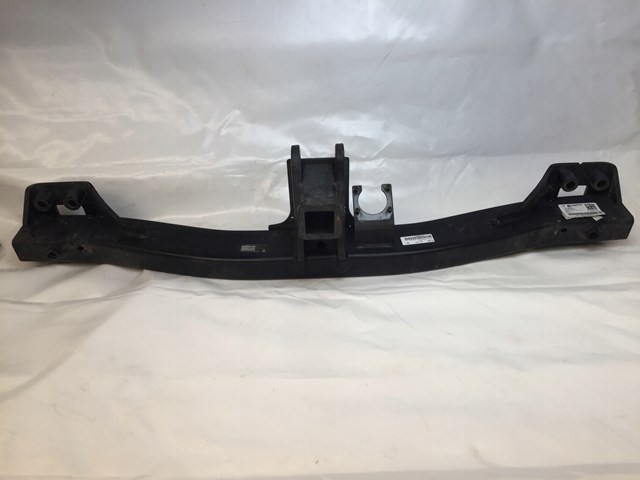 7P0803881B VAG Траверс фаркопа