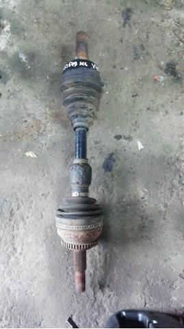 8251549 Volvo Привід лівий