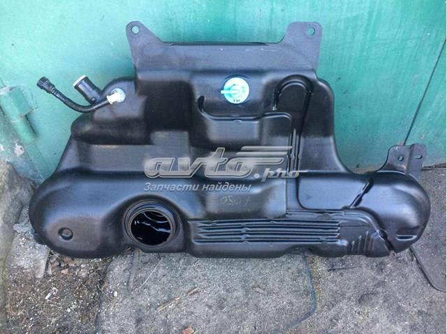 Купити 8200237881 Renault (RVI) Бак паливний додатковий