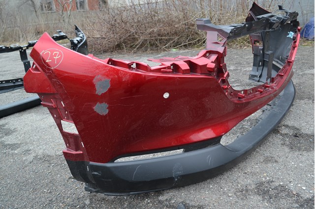 Передній бампер DGH950031 Mazda