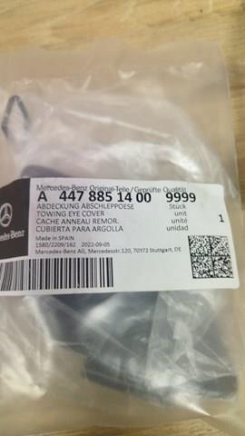 Купити A4478851400 Mercedes Заглушка бампера буксирувального гака, передня ліва