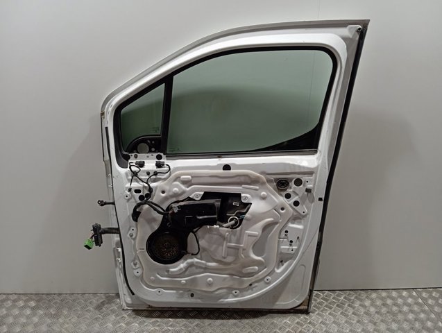 Двері передні, праві Peugeot/Citroen 9820423180 ціна, від 402.09 USD