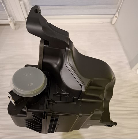 Корпус повітряного фільтра Nissan/Infiniti 165006RC1B