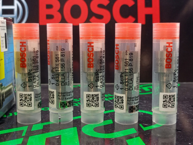 Розпилювач дизельної форсунки Bosch DLLA156P819