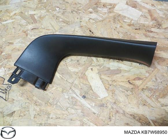 Обшивка-облицювання кришки багажника KB7W68950 Mazda