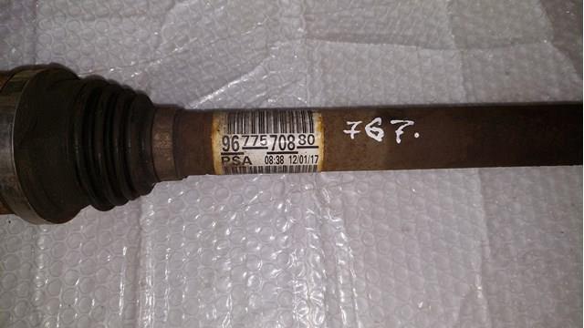 Привід правий Peugeot/Citroen 9677570880