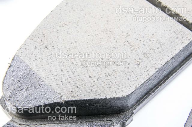04465AZ319 Toyota Передні гальмівні колодки