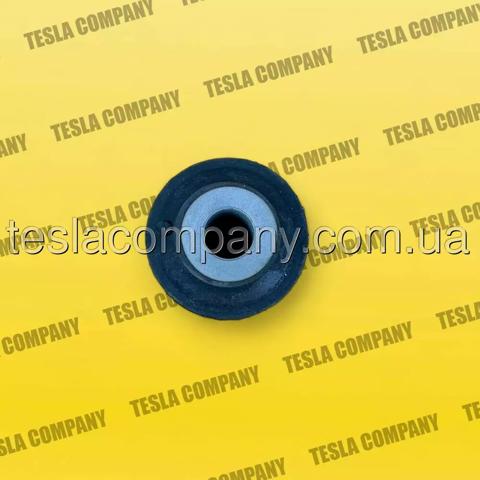 600684000B Tesla Тяга поперечна реактивна задньої підвіски