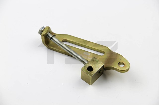 Кронштейн генератора (натяжний) BSG BSG30826010 ціна, від 2.91 USD