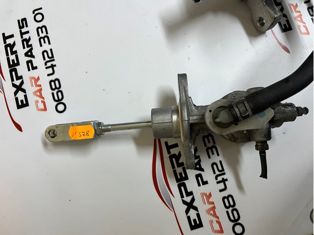 37230FJ021 Subaru Циліндр зчеплення, головний