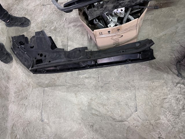 Ущільнювач крила 51717418198 BMW