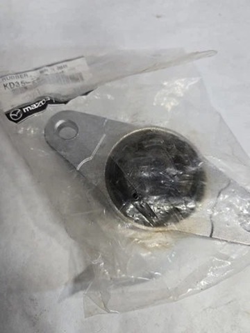 Купити KD3528380B Mazda 