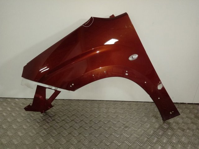 Бічна частина передня ліва Peugeot/Citroen 9816483780