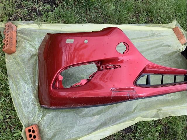 Бампер передній Mazda BANE50031