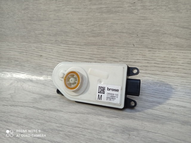  111466412 BMW