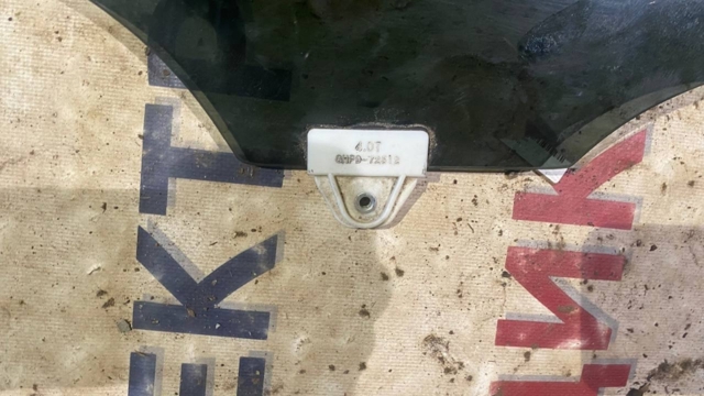 Скло заднє праве Mazda GHK172510C ціна, від 12.67 USD