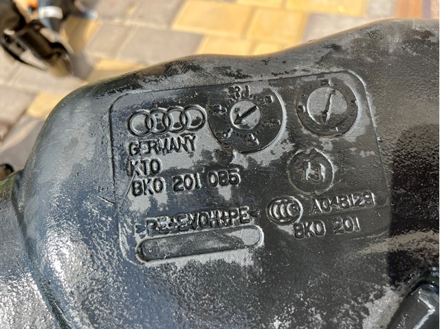 8K0201085 VAG Бак паливний