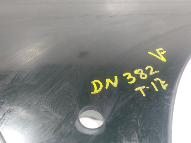 A1677353300 Mercedes Скло задніх дверей, лівих