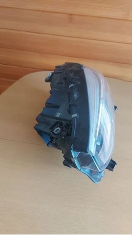 Фара ліва 8739657 BMW