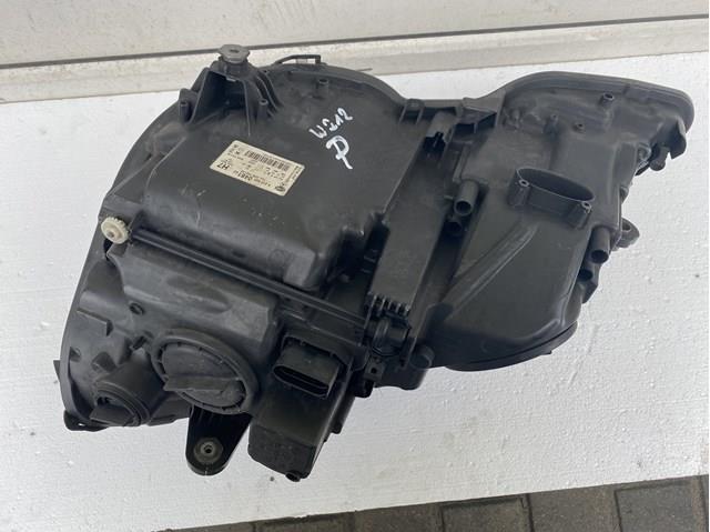 Фара права A2128200461 Mercedes