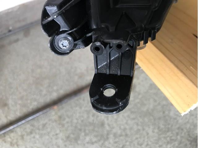 Купити 8111002S70 Toyota Права блок фара