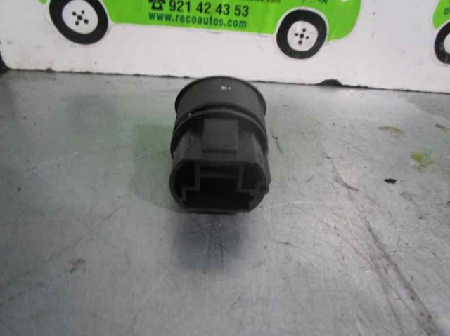 Кнопка запуску двигуна 2793402 Renault (RVI)