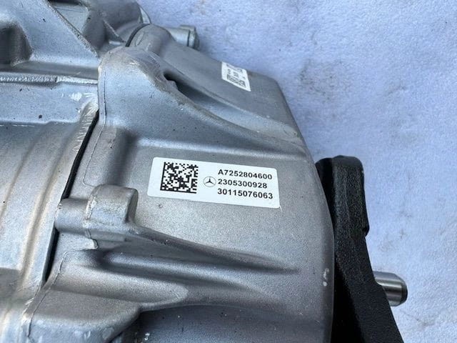 A7252804600 Mercedes Раздатка (коробка роздавальна)