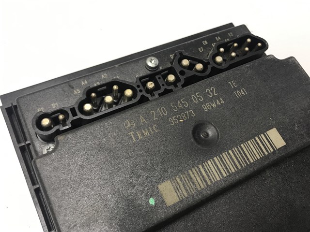  A2105450532 Mercedes