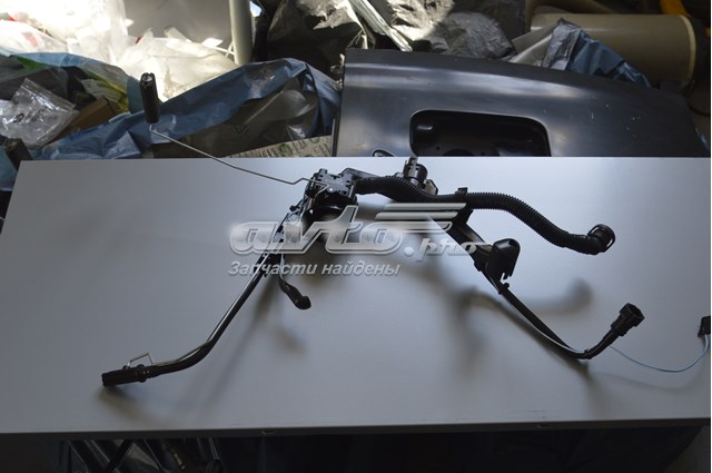 Датчик рівня палива LR049992 Land Rover