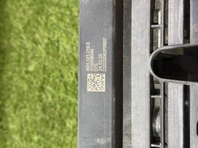 Жалюзі радіатора охолодження VAG 85H121219E ціна, від 101.33 USD