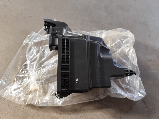 Корпус повітряного фільтра, нижня частина 165286RA0B Nissan/Infiniti