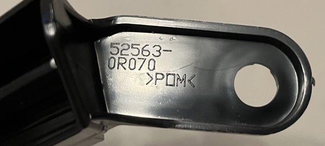 Кронштейн бампера заднього, лівий FPS FP7066963