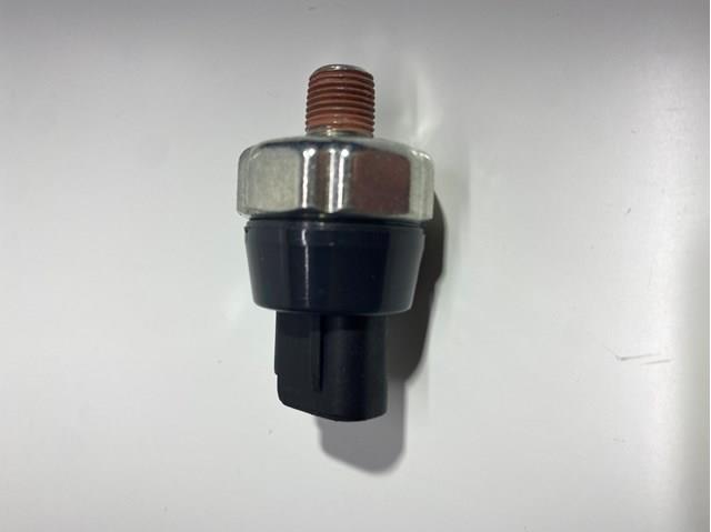 Датчик тиску масла 8971762300VDS VDS