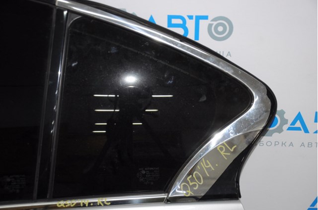 822636HE0A Nissan/Infiniti Кватирка дверей трикутник, задньої, лівої