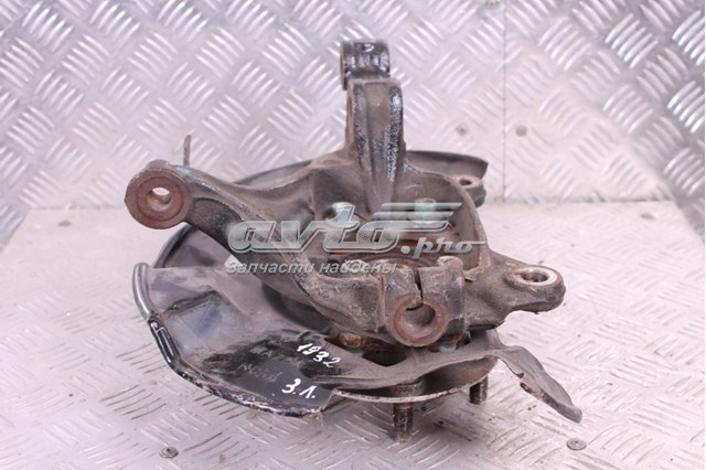 GHR12612XB Mazda Цапфа поворотна ліва