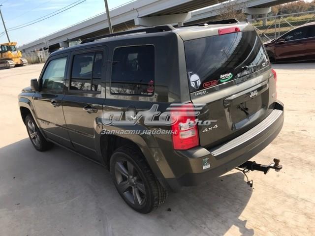 Скло пасажирських дверей Chrysler 5155448AC