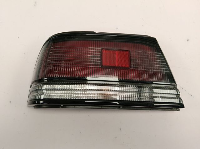 Ліхтар задній лівий Nissan Maxima седан (J30) (1988 - 1994) ціна, від 50.68 USD