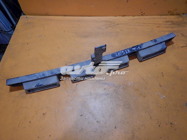 HMP5M5117B861AC Hmpx Кронштейн бампера заднього, центральний