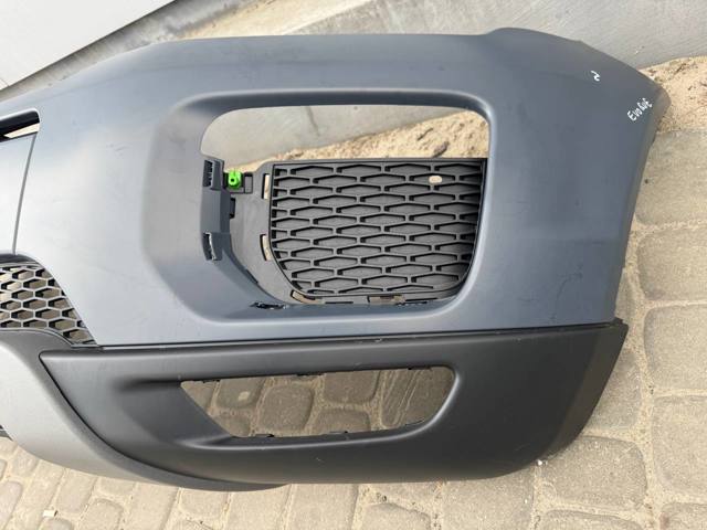 Бампер передній Land Rover LR079394