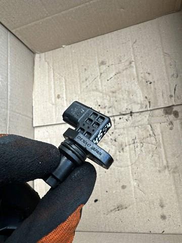 Купити RF7J18230 Mazda 