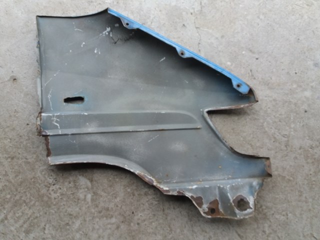 Купити A9016374601 Mercedes Крило переднє ліве