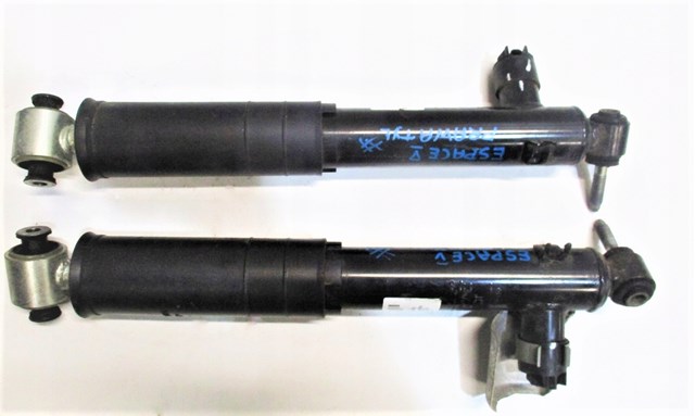 Амортизатори передні Renault (RVI) 562106865R