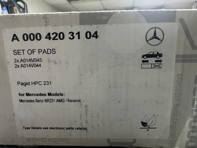 Задні гальмівні колодки A0004203104 Mercedes