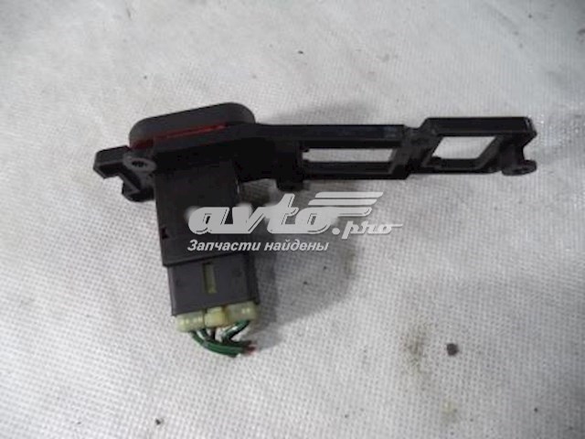 Аварійна кнопка на Mitsubishi Pajero SPORT I K90