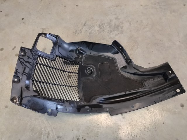 Підкрилок переднього крила, правий передній BMW 51717333522